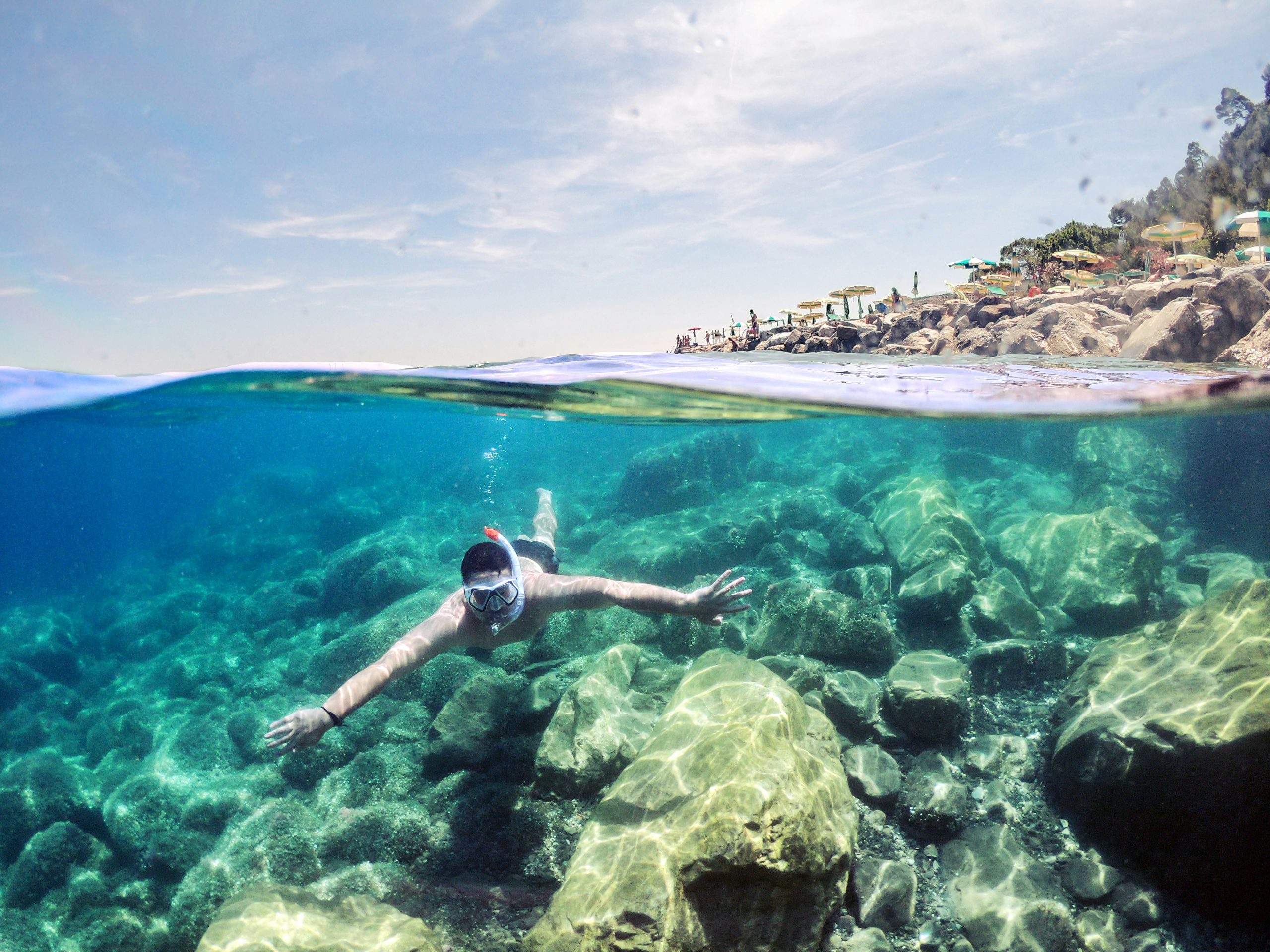 discover the best snorkeling spots with crystal-clear waters and vibrant marine life for an unforgettable underwater adventure.
